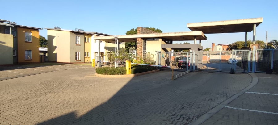 2 Bedroom Property for Sale in Waterval East North West